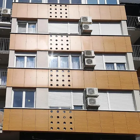 Filinhome Papa 4 * Novi Sad