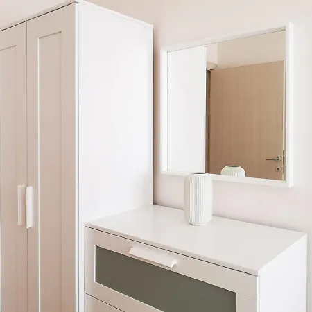 Apartman Filinhome Papa 4 *